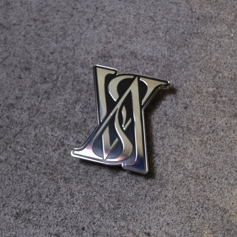 VS "EMBLEM" PIN